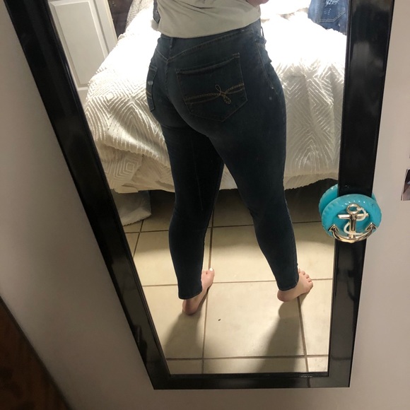 Low Rise Jeggings - Picture 2 of 3